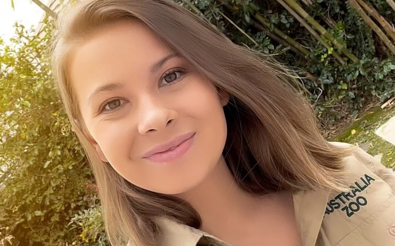 Bindi Irwin Dishes on Her Depression After Her Pain Was Dismissed by Doctors for Years