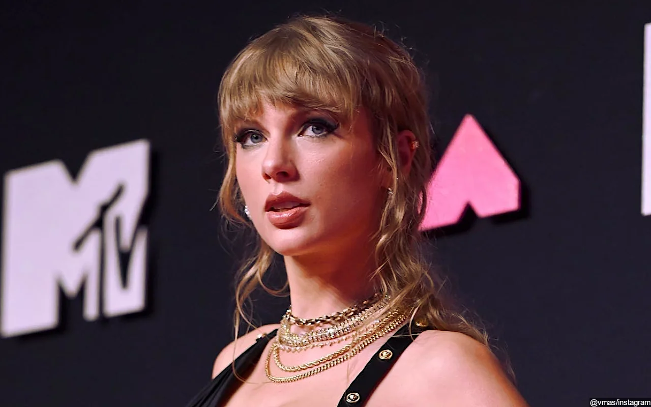 Taylor Swift's Broken $12K Vintage Ring Recovered After Frantic Search ...