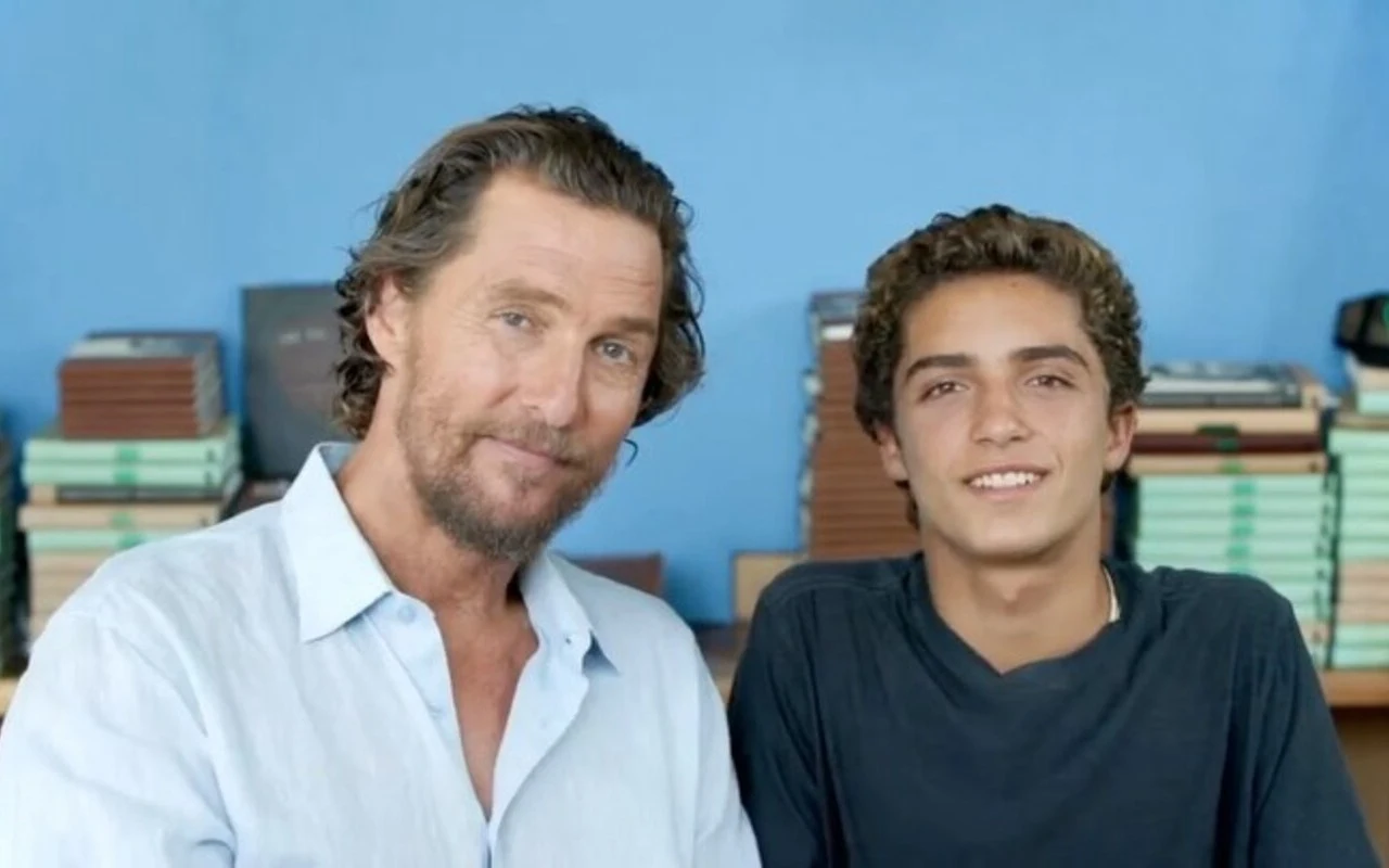Matthew McConaughey Guides Underage Son in Navigating Social Media to ...