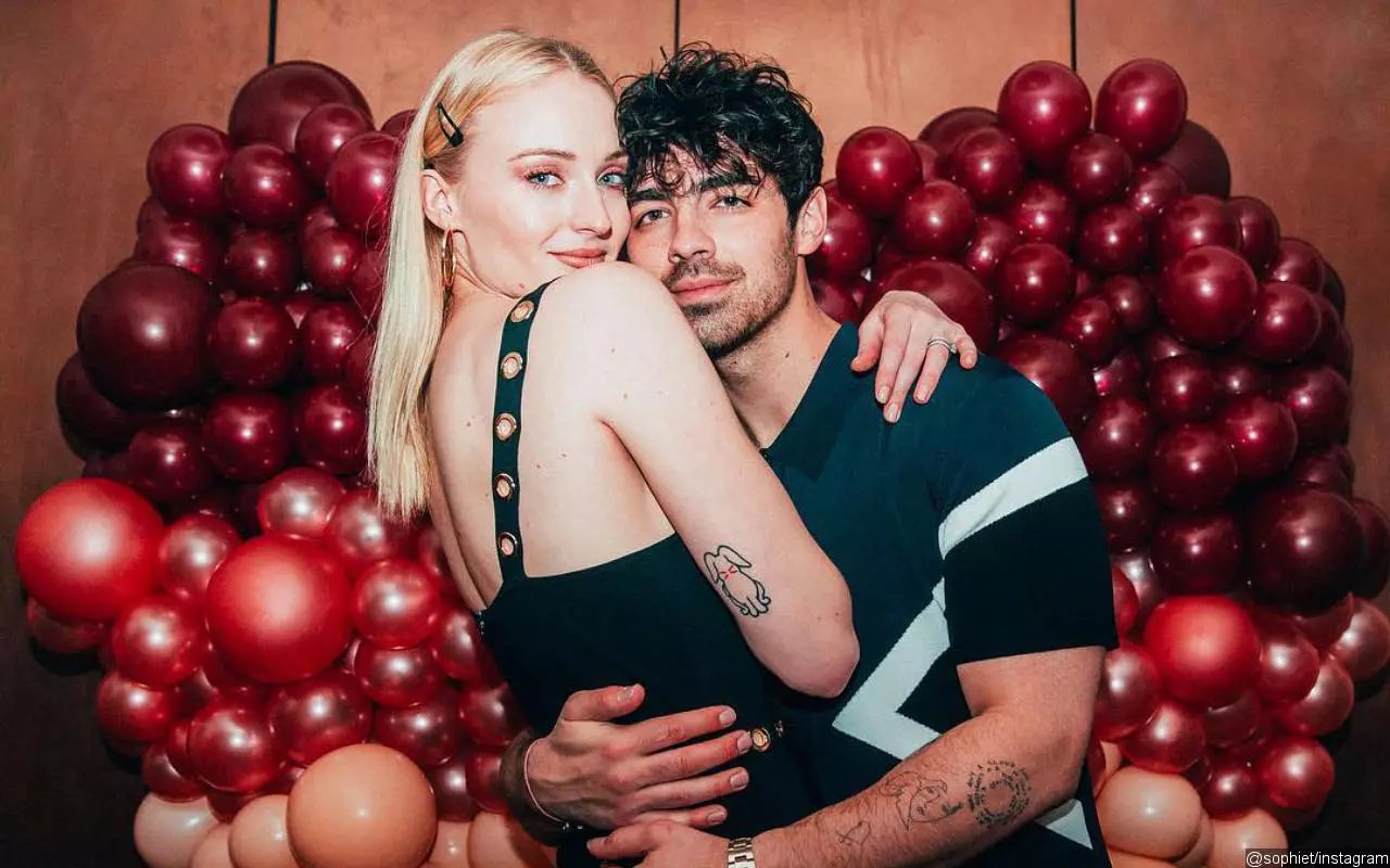 Sophie Turner and Joe Jonas Settle Dispute by Agreeing to Temporarily Keep Their Kids in New York