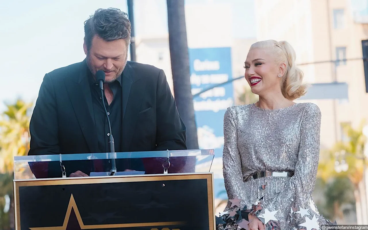 Gwen Stefani Moved To Tears By 'Jokester' Blake Shelton's 'Actual ...