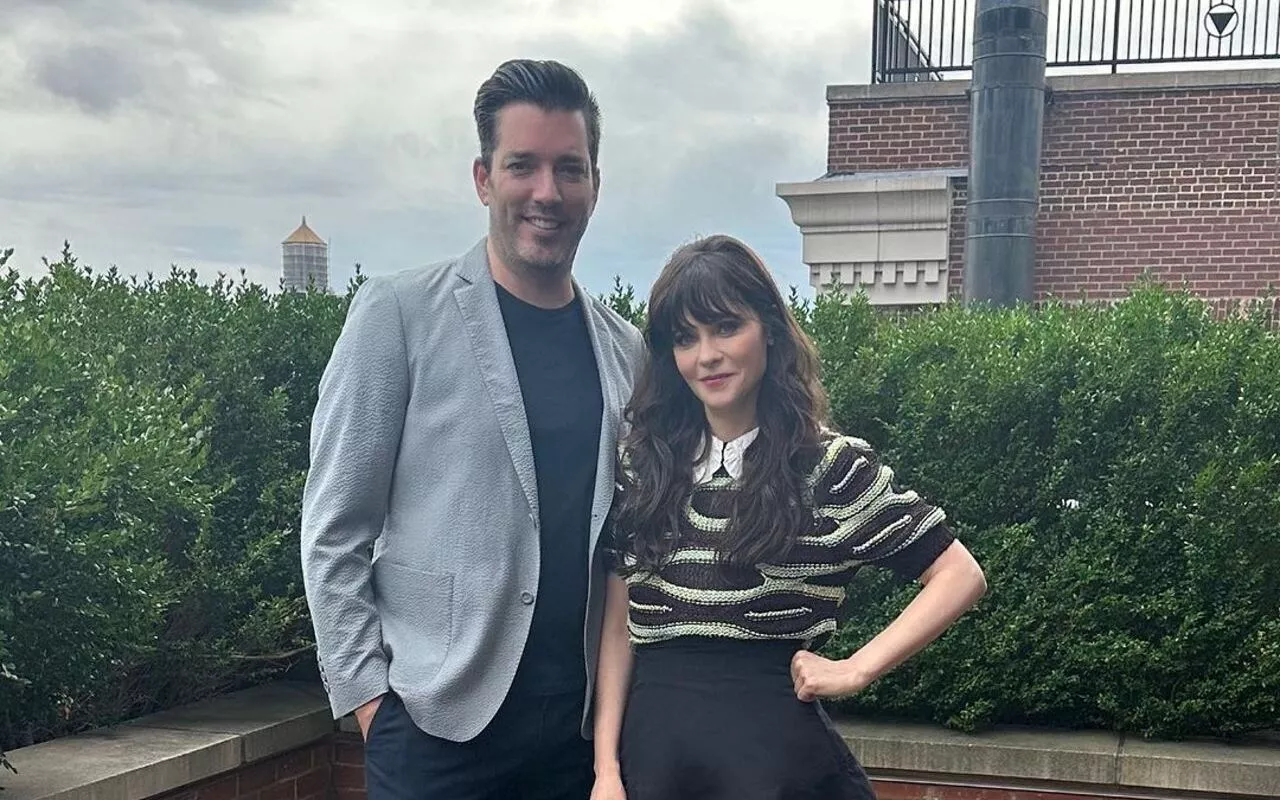 Zooey Deschanel Allows Bagpipes at Jonathan Scott Wedding After It's Banned by His First Wife