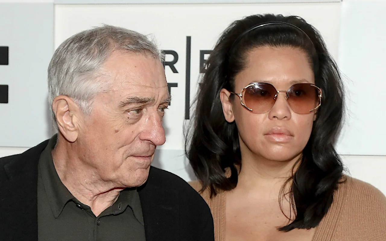 Robert De Niro's Girlfriend Testifies Against His 'Crazy' Ex-Assistant ...