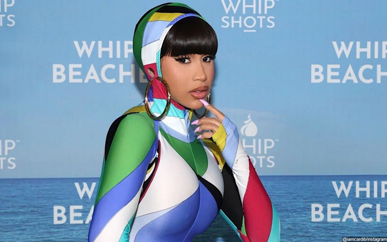 Cardi B Threatens to Sue 'StimulusStyle' Scam Company for Using AI to