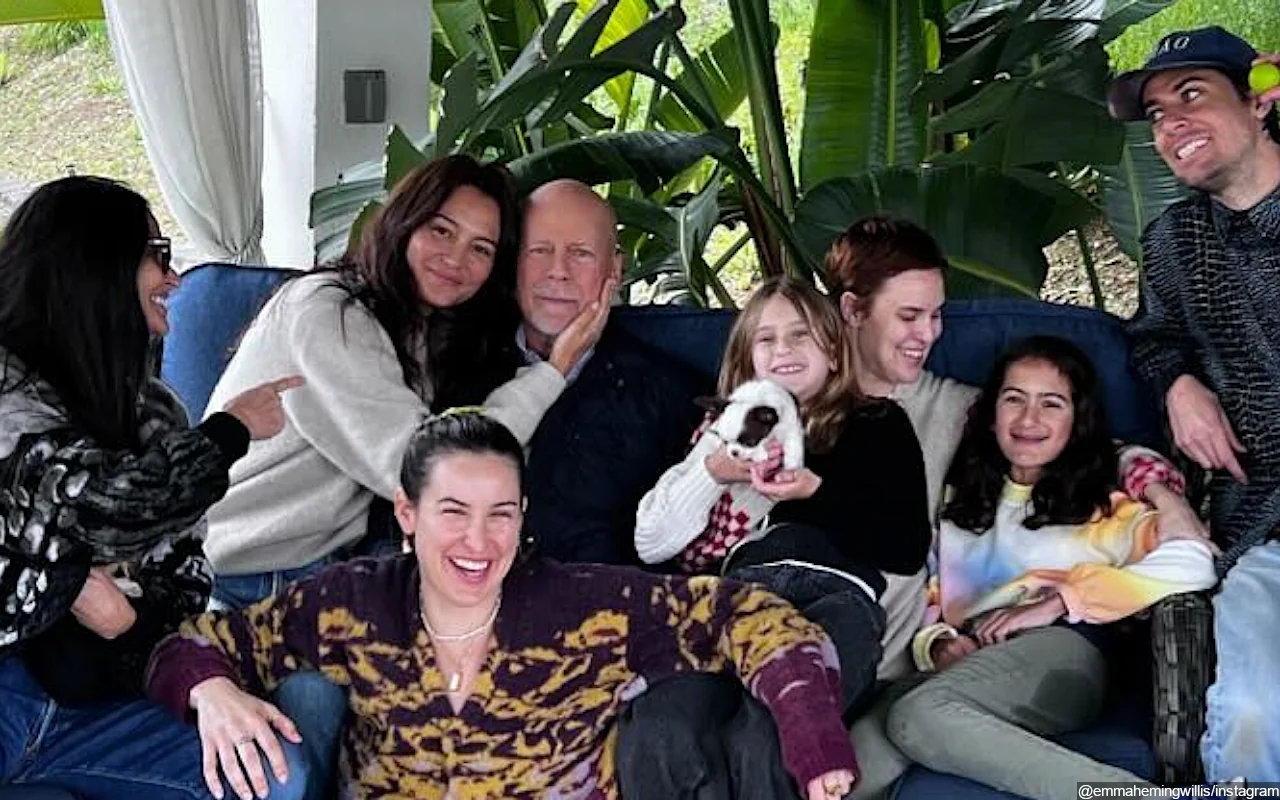 Bruce Willis' Wife Willis Celebrates 1st Thanksgiving Since Actor's ...