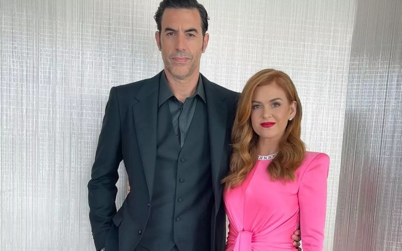 Sacha Baron Cohen Bought Ring With Scottish Heather for Wife Isla Fisher After Her Dad's Death