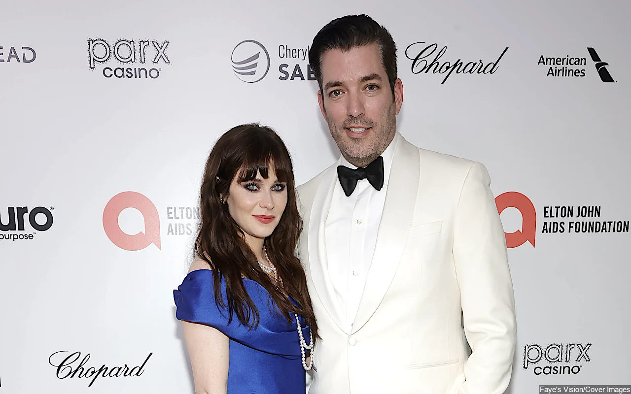 Zooey Deschanel and Jonathan Scott to Focus on Wedding Planning After the Holidays