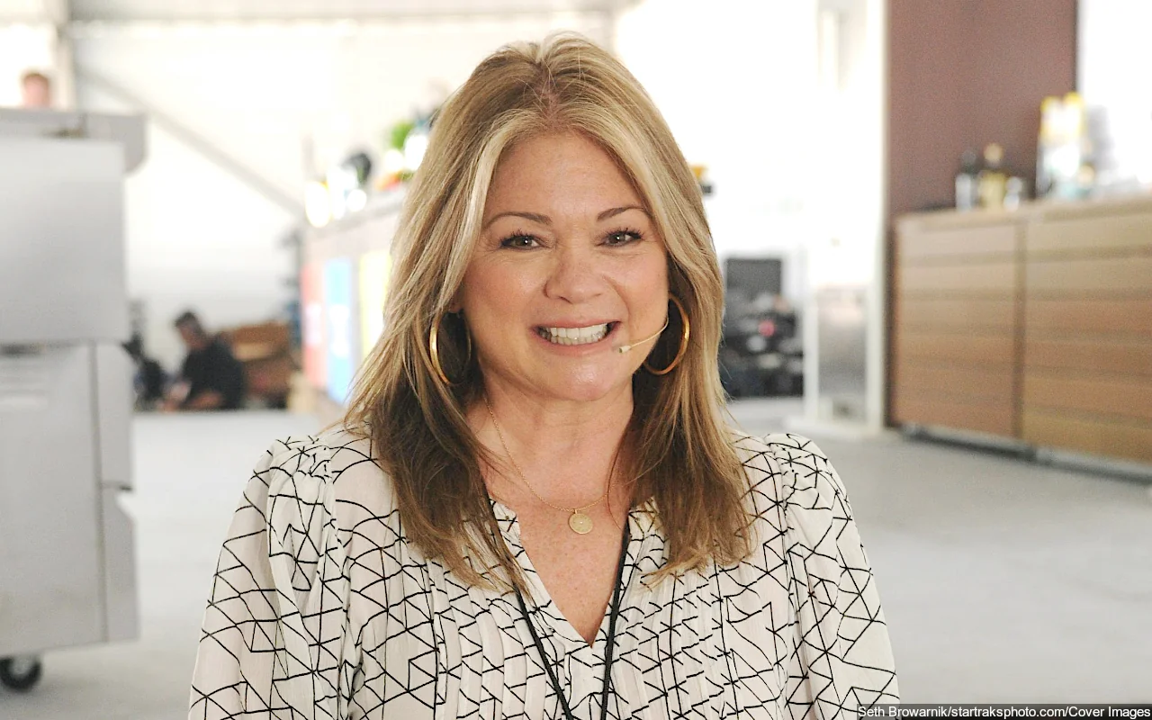 Valerie Bertinelli Shuts Down Claims She's Fired From 'Kids Baking Championship' for Being 'Greedy'