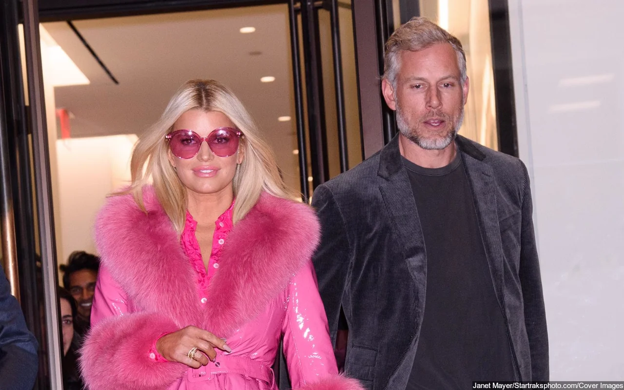 Jessica Simpson Spotted on Valentine's Day Date With Husband Eric Johnson Despite Split Rumors