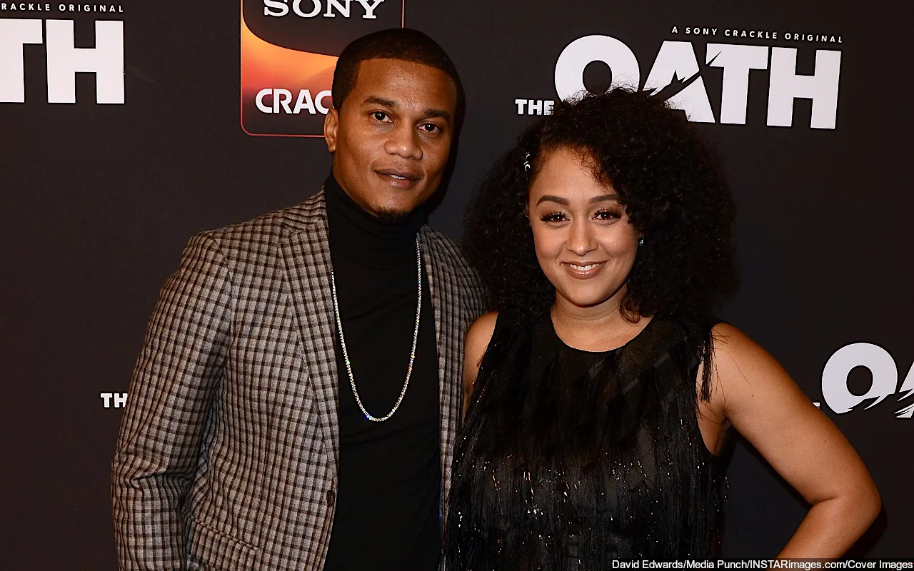 Tia Mowry and Ex Cory Hardrict Have Awkward Run-In at Essence Black Women in Hollywood Awards