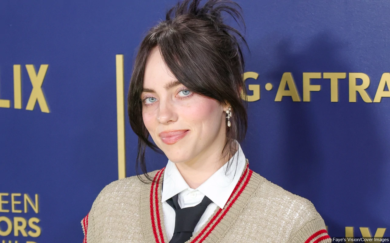 Billie Eilish Reduced to Feeling Like a 'Failure' Seeing This Broadway Show