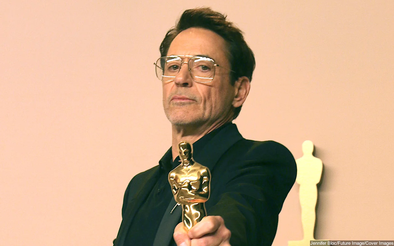 Robert Downey Jr. Brags About Having More 'Tricks Up My Sleeve' After Winning First Oscar