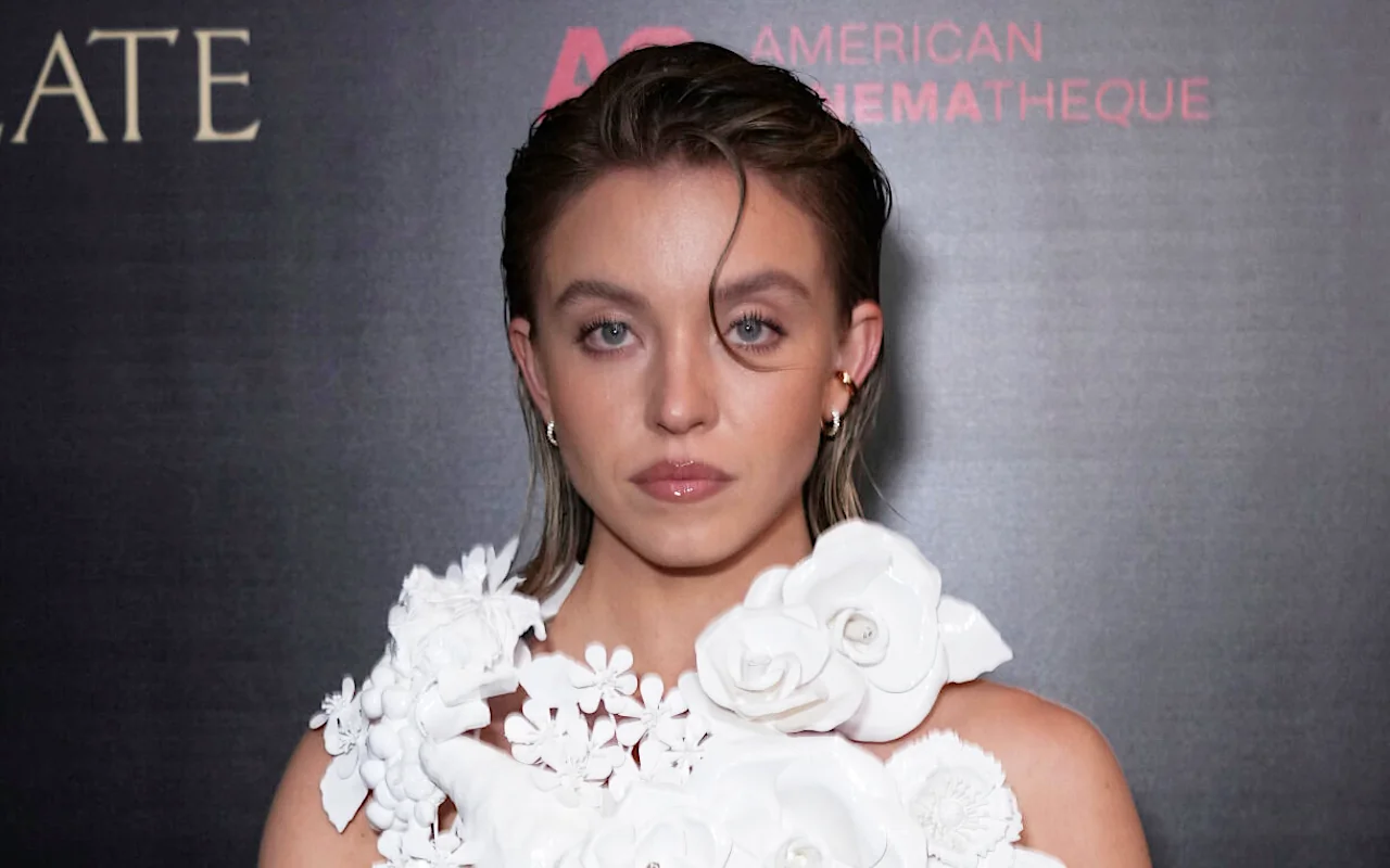 Sydney Sweeney Risks Wardrobe Malfunction in Sculpture Top at 'Immaculate' Premiere