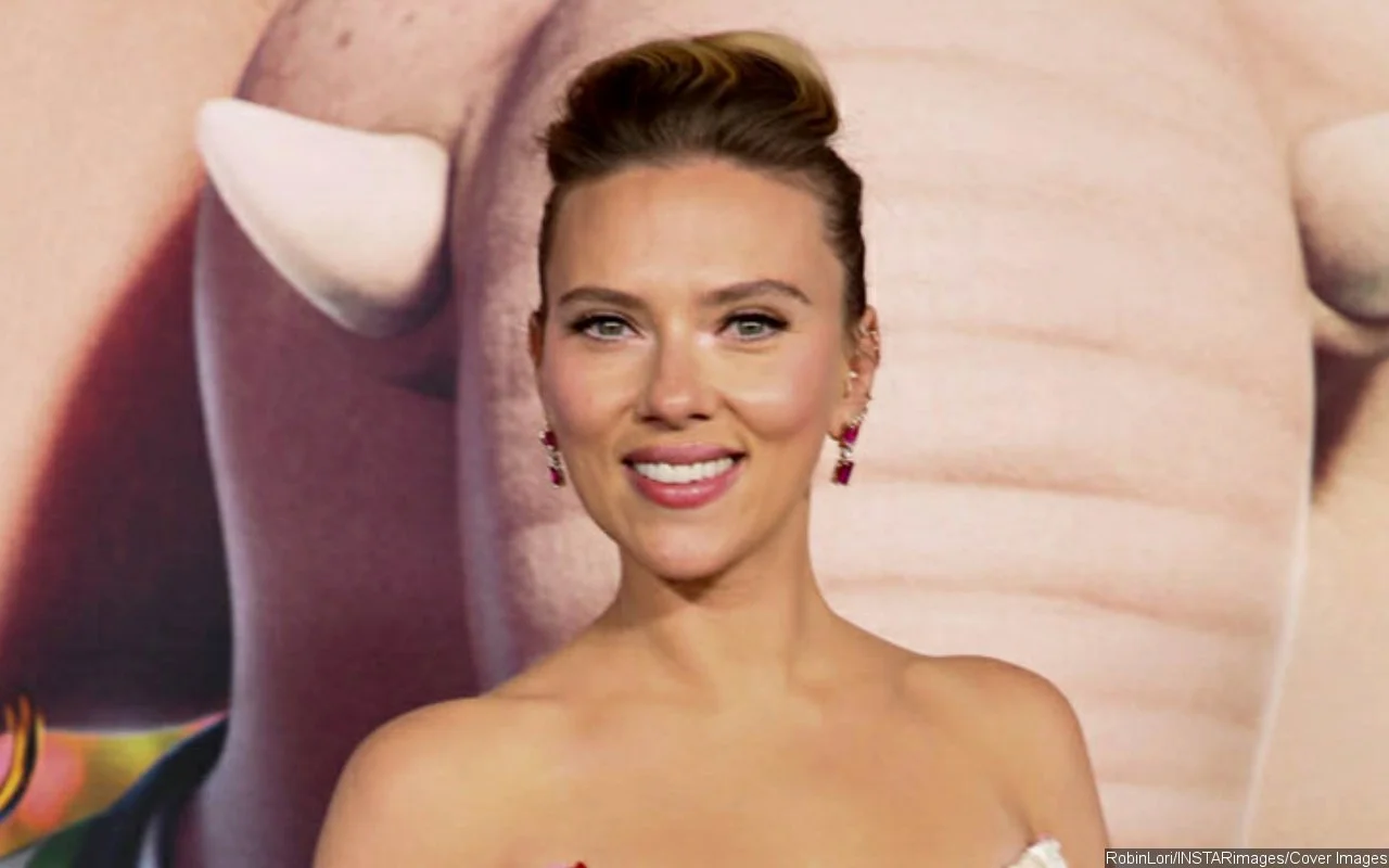 Scarlett Johansson in Negotiations to Lead New 'Jurassic World' Movie