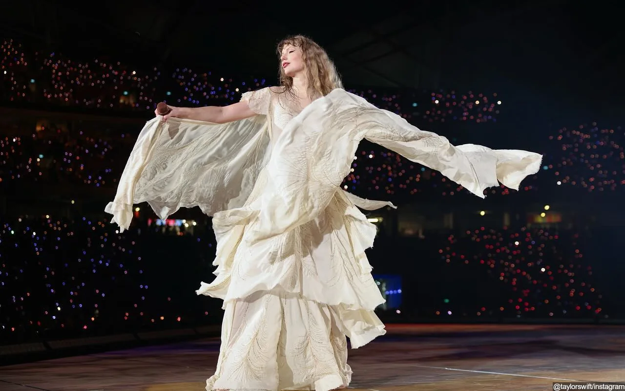 Taylor Swift Rocks 'Tortured Poets Department'-Themed Outfits at 'Eras Tour' Show in Paris