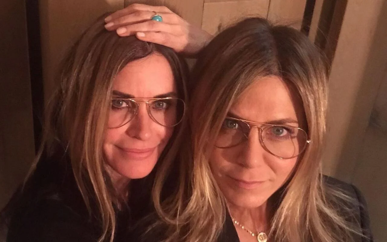 Friendship Goals: Jennifer Aniston's Heartfelt Tribute to Courteney Cox on Her 60th Birthday