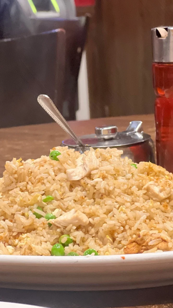 Is Drake dissing Kendrick Lamar with his fried rice photo