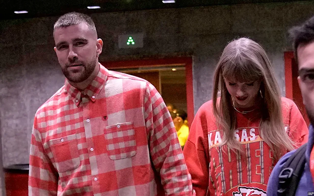 Travis Kelce Addresses Football on Taylor Swift 'Split' Contract Date