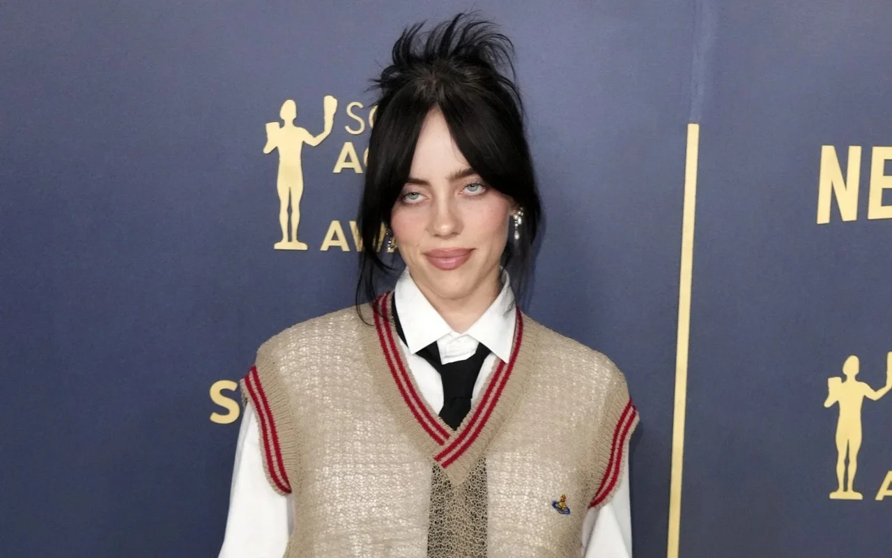 Billie Eilish Reveals Bruises Following Nasty Fall During Madison Square Garden Concert