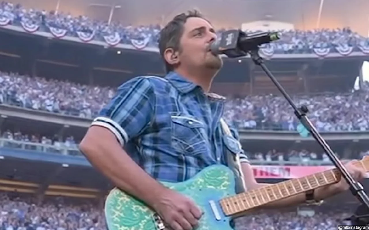 Brad Paisley Ignites World Series With Stirring National Anthem Performance