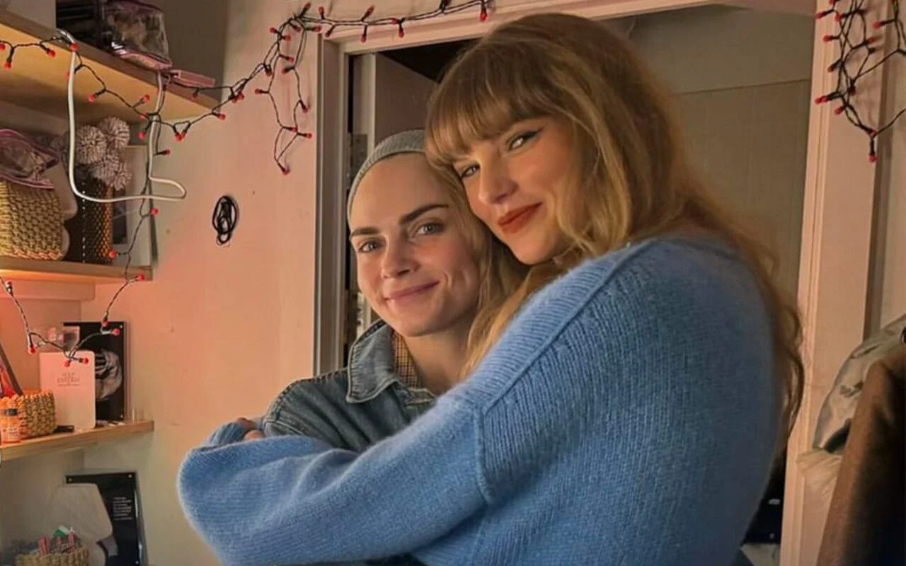 Cara Delevingne recuerda cómo buscó refugio en la casa de Taylor Swift después de una mala ruptura y llevó a la cantante a un "viaje salvaje"