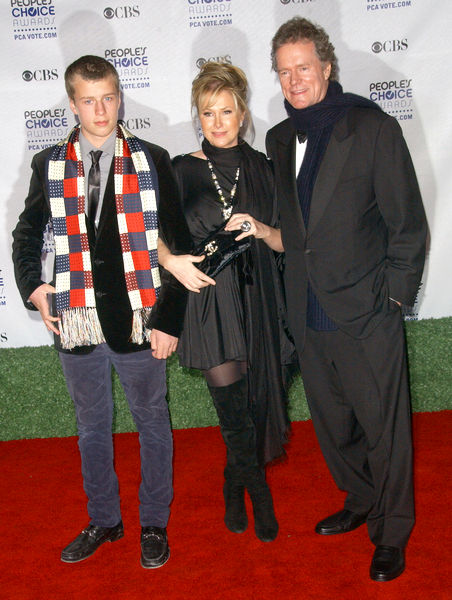 Kathy Hilton, Conrad Hilton, Rick Hilton<br>35th Annual People's Choice Awards - Arrivals