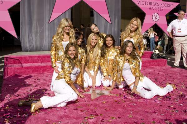Heidi Klum, Karolina Kurkova, Alessandra Ambrosio, Adriana Lima<br>Victoria's Secret Angles Receive Award of Excellence from Honorary Mayor of Hollywood