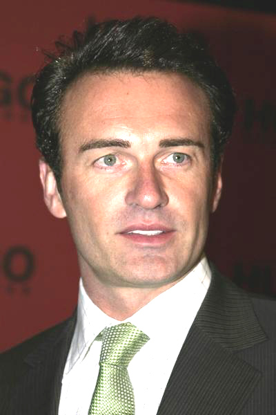 Julian McMahon<br>Hugo Boss Fall Winter 2005 Men's and Women's Collections Party and Fashion Show - Arrivals