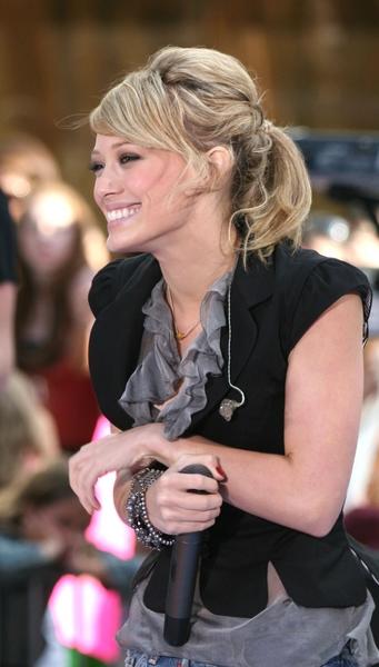 Hilary Duff<br>Hilary Duff Performs on the 2005 Today Show Summer Concert Series