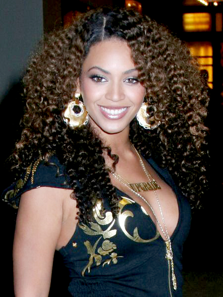 Beyonce Knowles<br>Beyonce Knowles Departing From MTV's TRL on 02-28-07