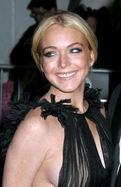 Lindsay Lohan<br>Poiret, King of Fashion - Costume Institute Gala at The Metropolitan Museum of Art - Arrivals