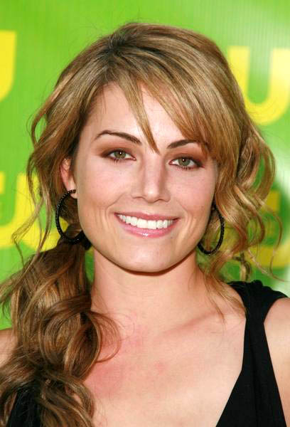 Erica Durance<br>The CW Launch Party - Green Carpet