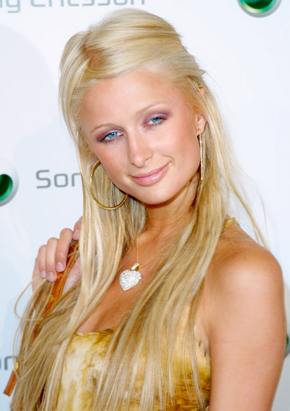 Paris Hilton Picture 1 - 2003 Sony Ericsson Cell Phone Premiere