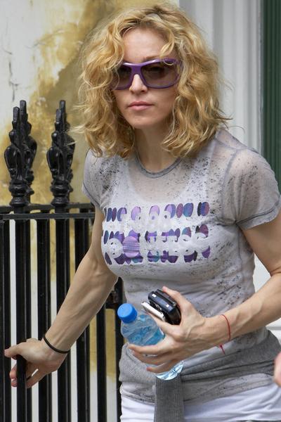 Madonna<br>Madonna Going To Her Gym, To Kaballah, And Then To The Recording Studio With Justin Timberlake