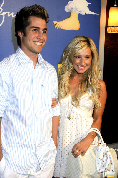 Ashley Tisdale, Jared Murillo<br>Spamalot Movie Premieres At The Wynn Las Vegas Holy Grail Theatre