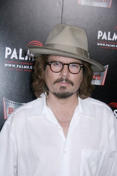 Johnny Depp<br>Steel City Movie Premiere Red Carpet - Arrivals