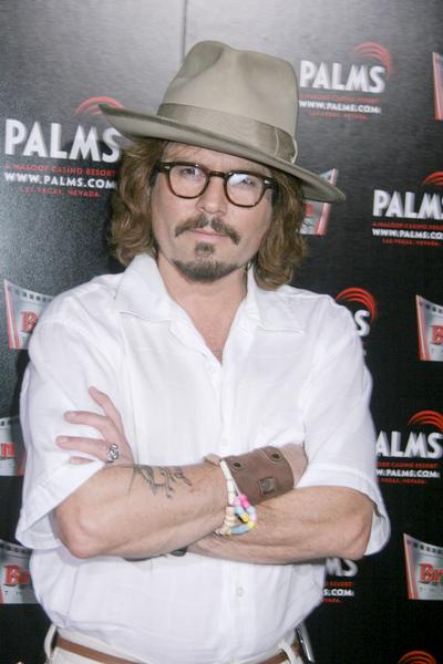 Johnny Depp<br>Steel City Movie Premiere Red Carpet - Arrivals