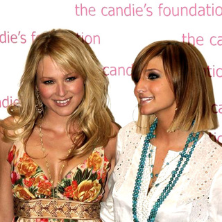 Ashlee Simpson, Jewel Kilcher in The Event To Prevent A Benefit for the Candie's Foundation For the Prevention of Teenage Pregnancy