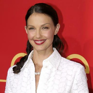Ashley Judd in Cocktail Party and Intimate Dinner in Celebration of the Cartier Charity Love Bracelet