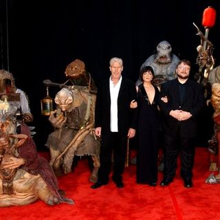 Selma Blair, Ron Perlman, Guillermo del Toro in "Hellboy 2: The Golden Army" World Premiere - Arrivals