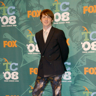 Drake Bell in 2008 Teen Choice - Press Room