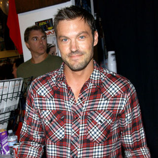 Brian Austin Green in FOX's Cast of "Terminator: The Sarah Connor Chronicles" Host A Signing, Viewing and Q & A
