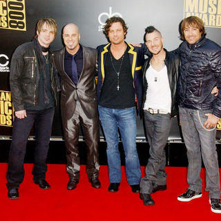 DAUGHTRY in 2008 American Music Awards - Arrivals