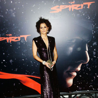 Stana Katic in "The Spirit" Hollywood Premiere - Arrivals