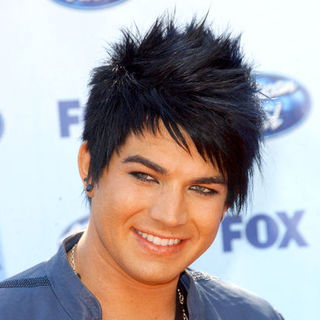 Adam Lambert in 2009 American Idol Finale - Arrivals