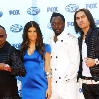 Black Eyed Peas in 2009 American Idol Finale - Arrivals