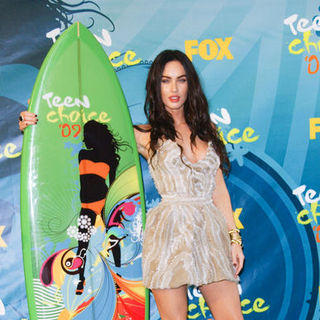 Megan Fox in 2009 Teen Choice Awards - Press Room