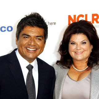 George Lopez, Ann Serrano in 2009 NCLR ALMA Awards - Arrivals