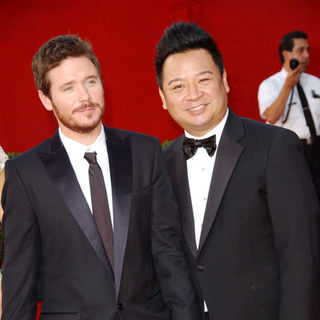 Kevin Connolly, Rex Lee in The 61st Annual Primetime Emmy Awards - Arrivals