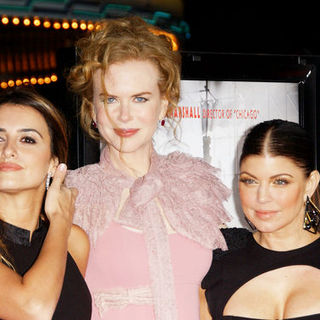 Penelope Cruz, Nicole Kidman, Stacy Ferguson in "Nine" Los Angeles Premiere - Arrivals